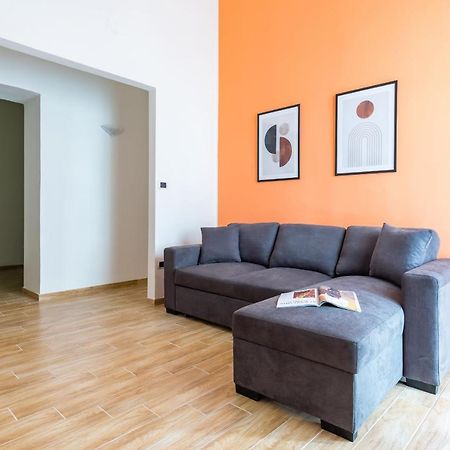 Central Station Family Apartment By Wonderful Italy เนเปิลส์ ภายนอก รูปภาพ
