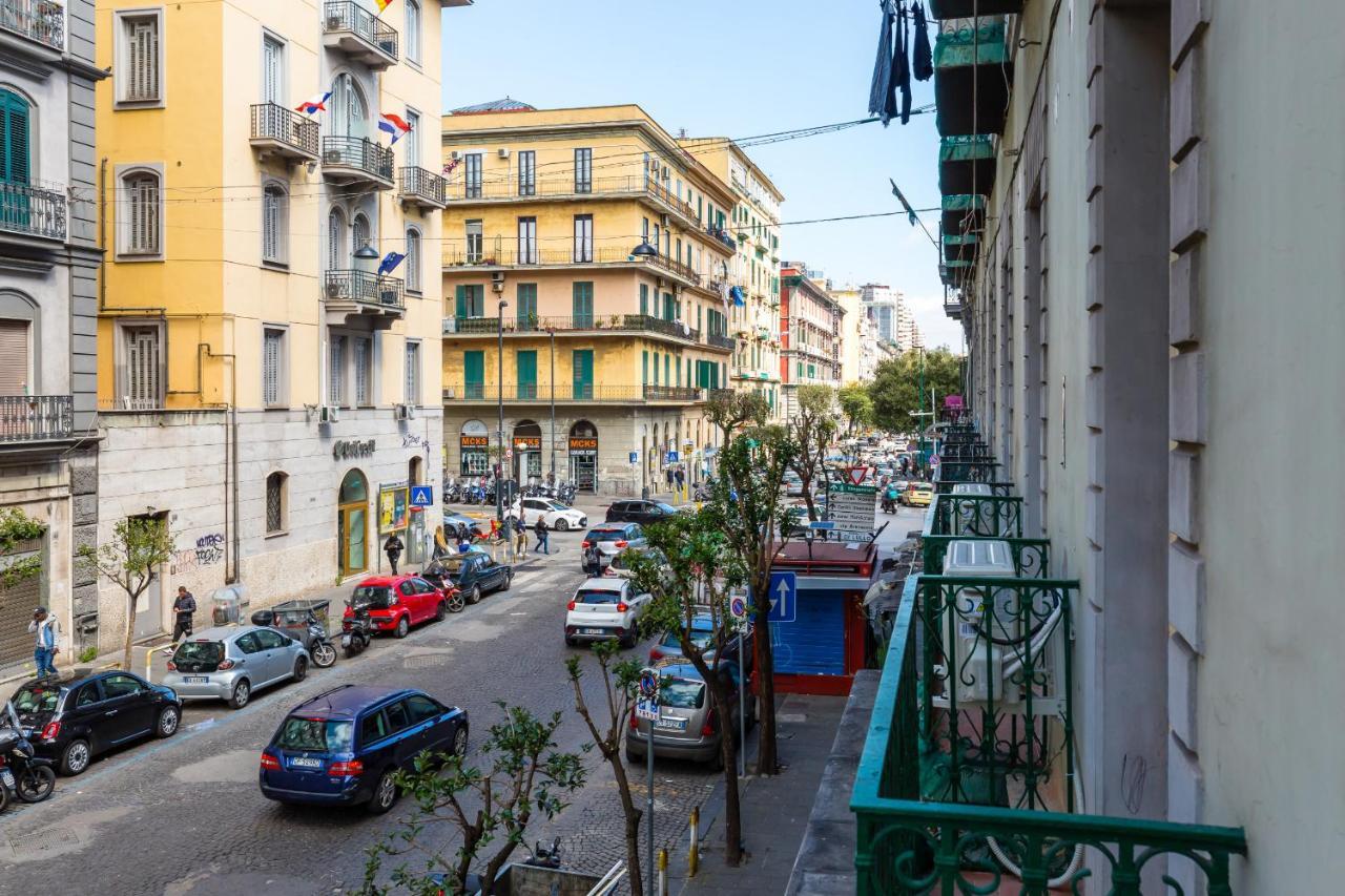 Central Station Family Apartment By Wonderful Italy เนเปิลส์ ภายนอก รูปภาพ