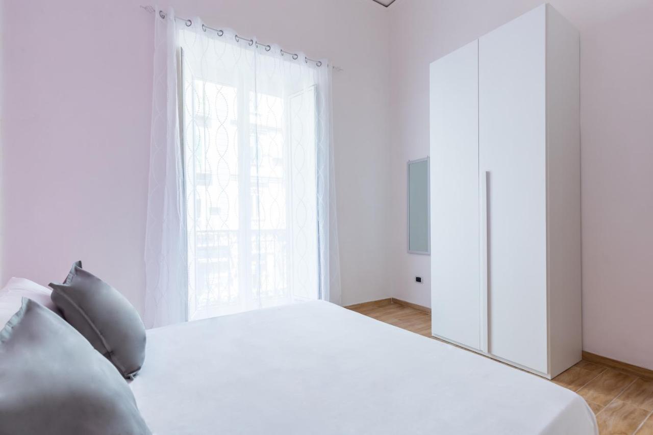 Central Station Family Apartment By Wonderful Italy เนเปิลส์ ภายนอก รูปภาพ