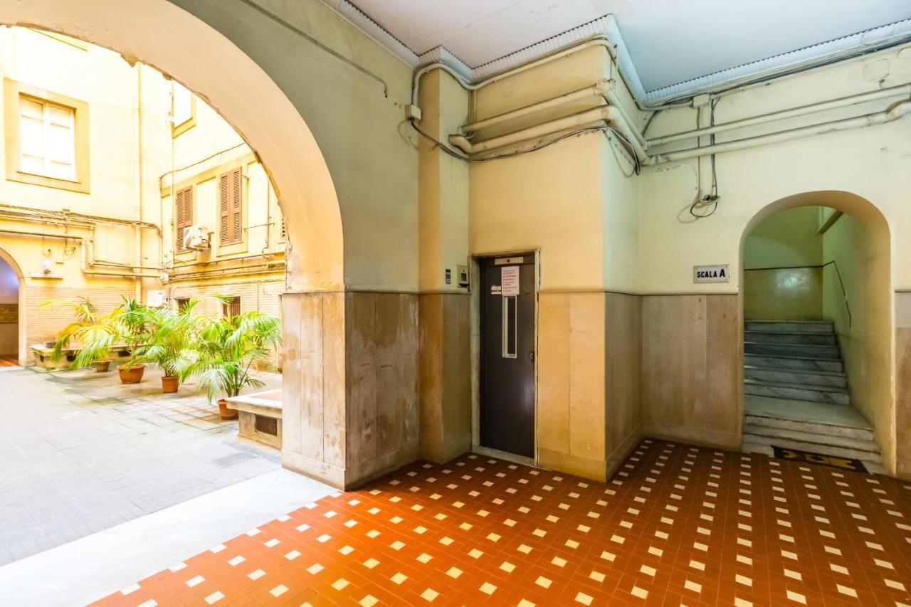 Central Station Family Apartment By Wonderful Italy เนเปิลส์ ภายนอก รูปภาพ